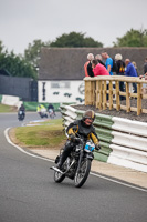 Vintage-motorcycle-club;eventdigitalimages;mallory-park;mallory-park-trackday-photographs;no-limits-trackdays;peter-wileman-photography;trackday-digital-images;trackday-photos;vmcc-festival-1000-bikes-photographs